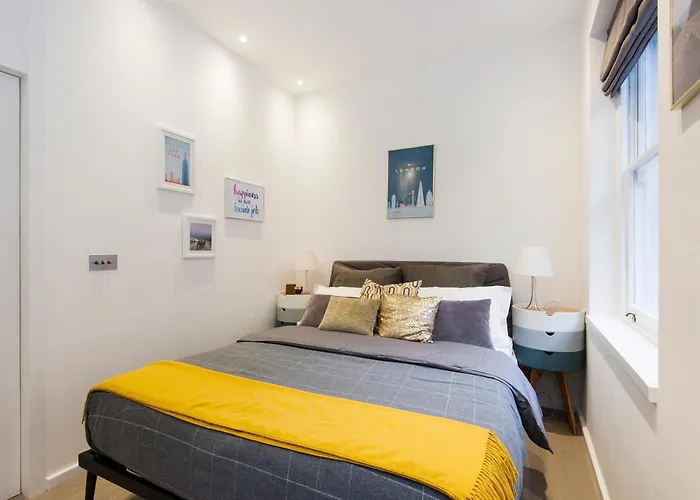 Welcome London Seven Dials